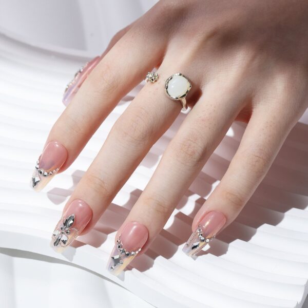 Medium Almond-Shaped Light Pink Luxury Swarovski Crystals Decor Design Nail Art Set Handmade Press On Nail - Image 3