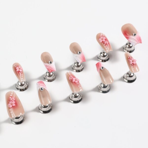 10pcs Medium Coffin-Shaped Featuring Gradient In Blush And Nude Color French 3D Flower Pearl Nail Art Set - Image 5
